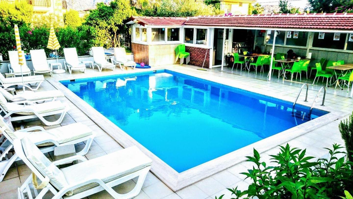 Karaca Apart Hotel Далян Екстериор снимка