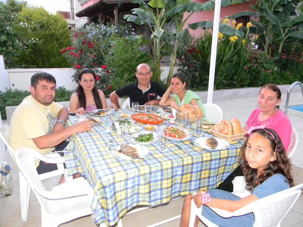 Karaca Apart Hotel Далян Екстериор снимка