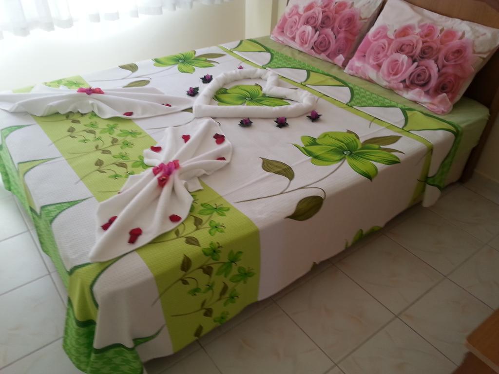 Karaca Apart Hotel Далян Екстериор снимка