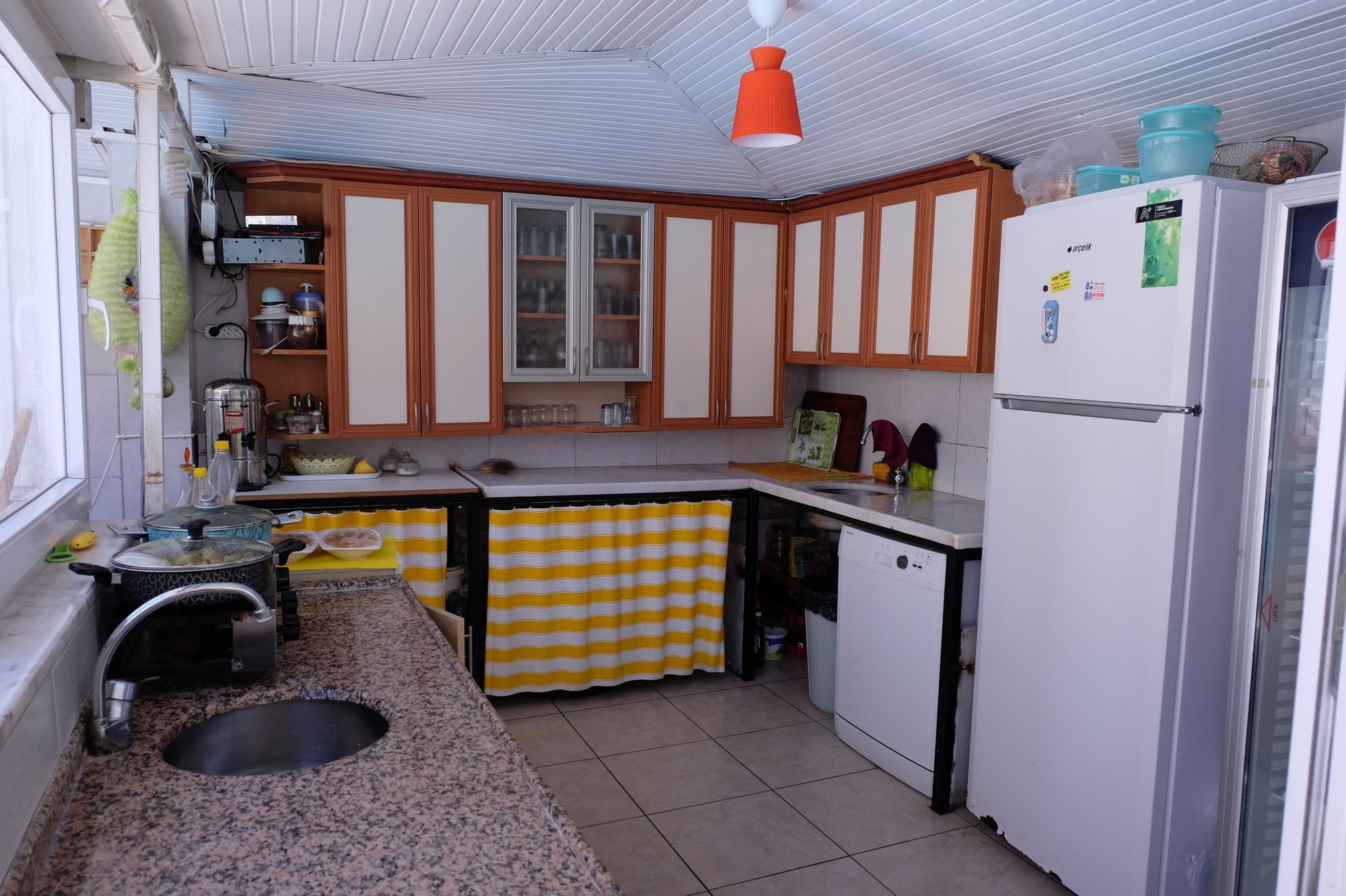 Karaca Apart Hotel Далян Екстериор снимка